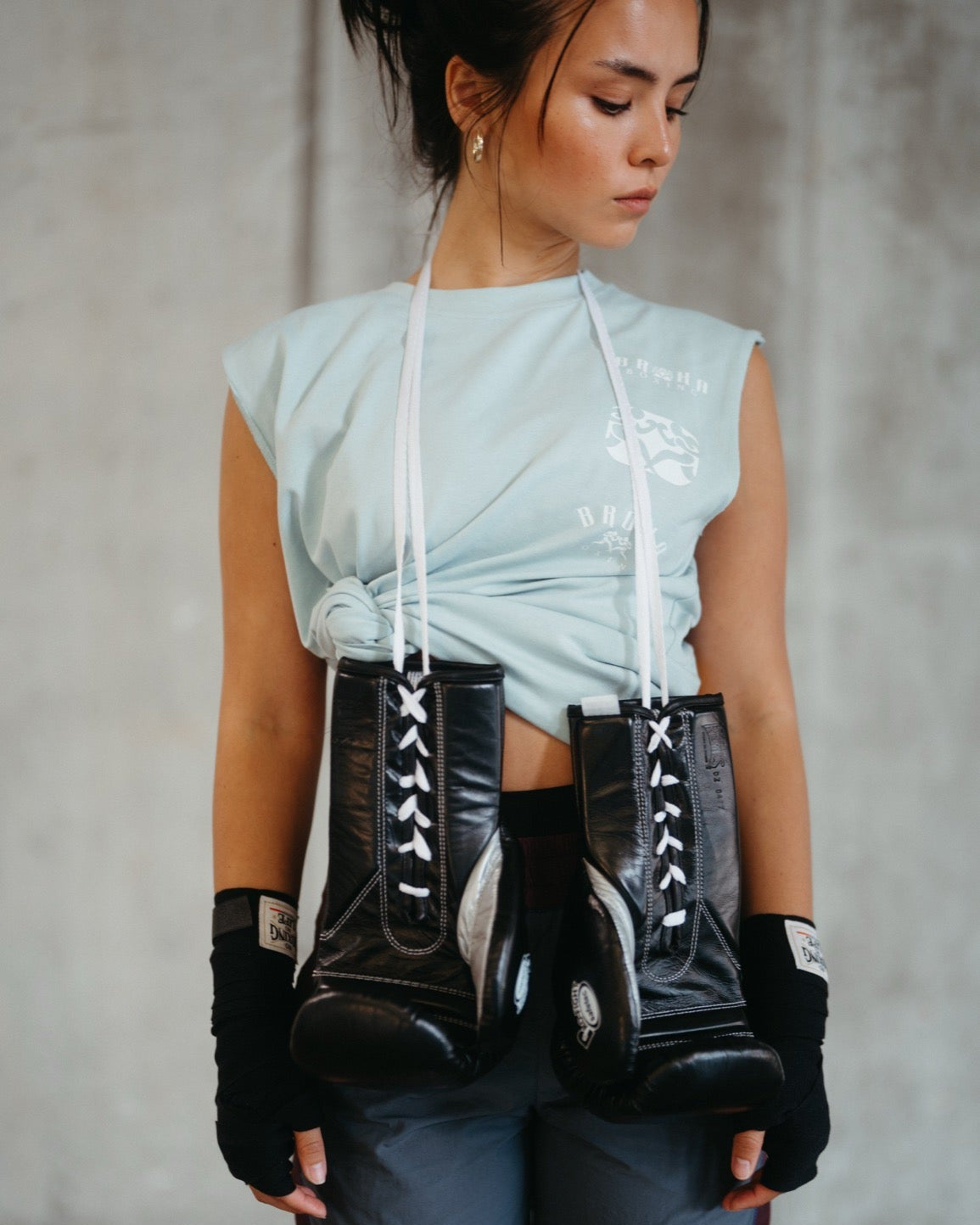 The Lambeth Sleeveless Tee Midnight Womens