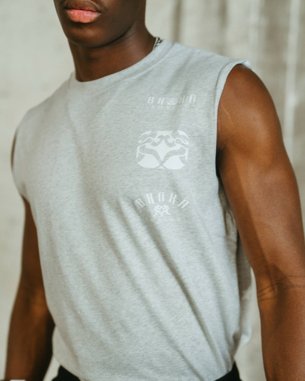 The Lambeth Sleeveless Tee Concrete Mens